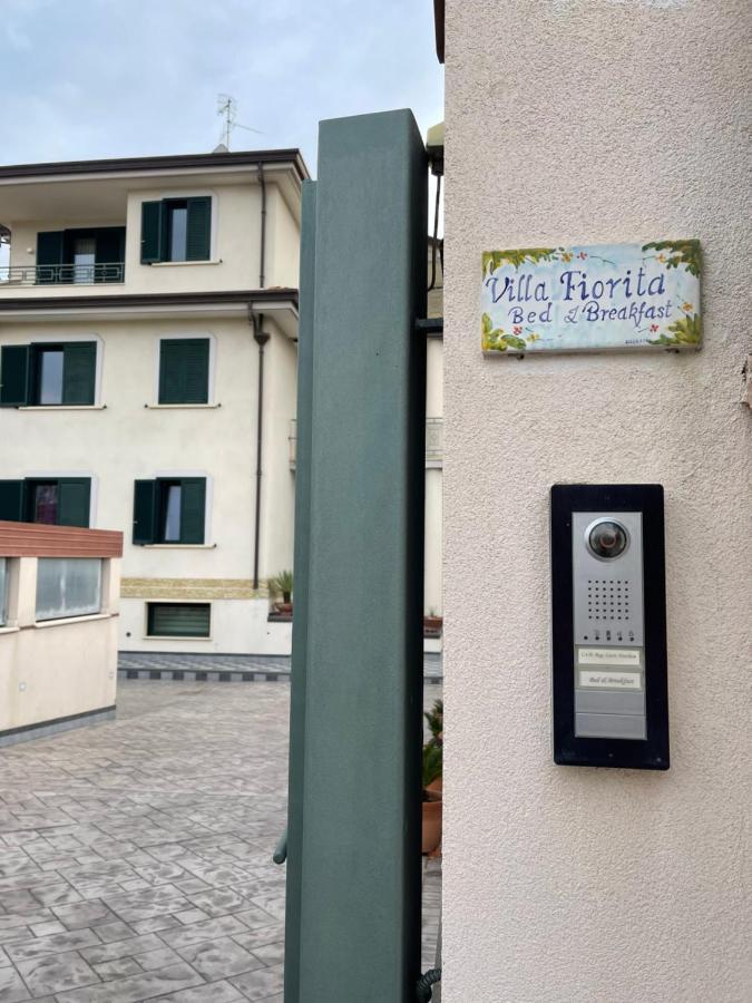 B&B Villa Fiorita Pontecagnano Exterior photo